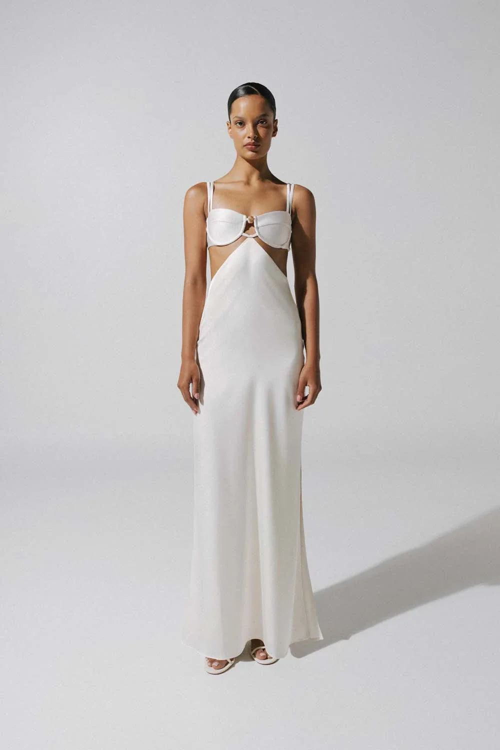 週末セール❗️bibiy CATALINA DRESS Kalina Maxi Dress White in Lycra and Satin - Leah 25 – BAOBAB
