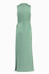 Vista trasera del Baobab Vitto Maxi Dress color Jade, mostrando la caída fluida de la seda.