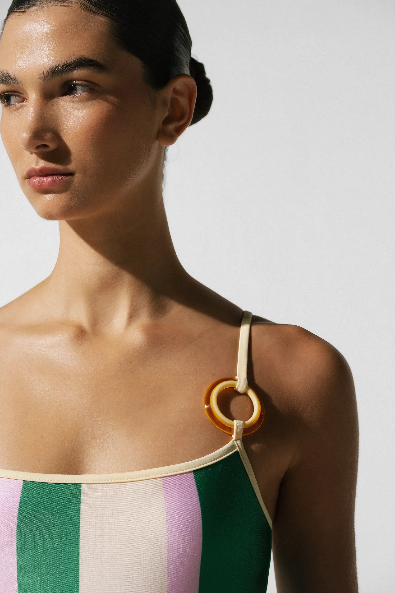 Assia One Piece