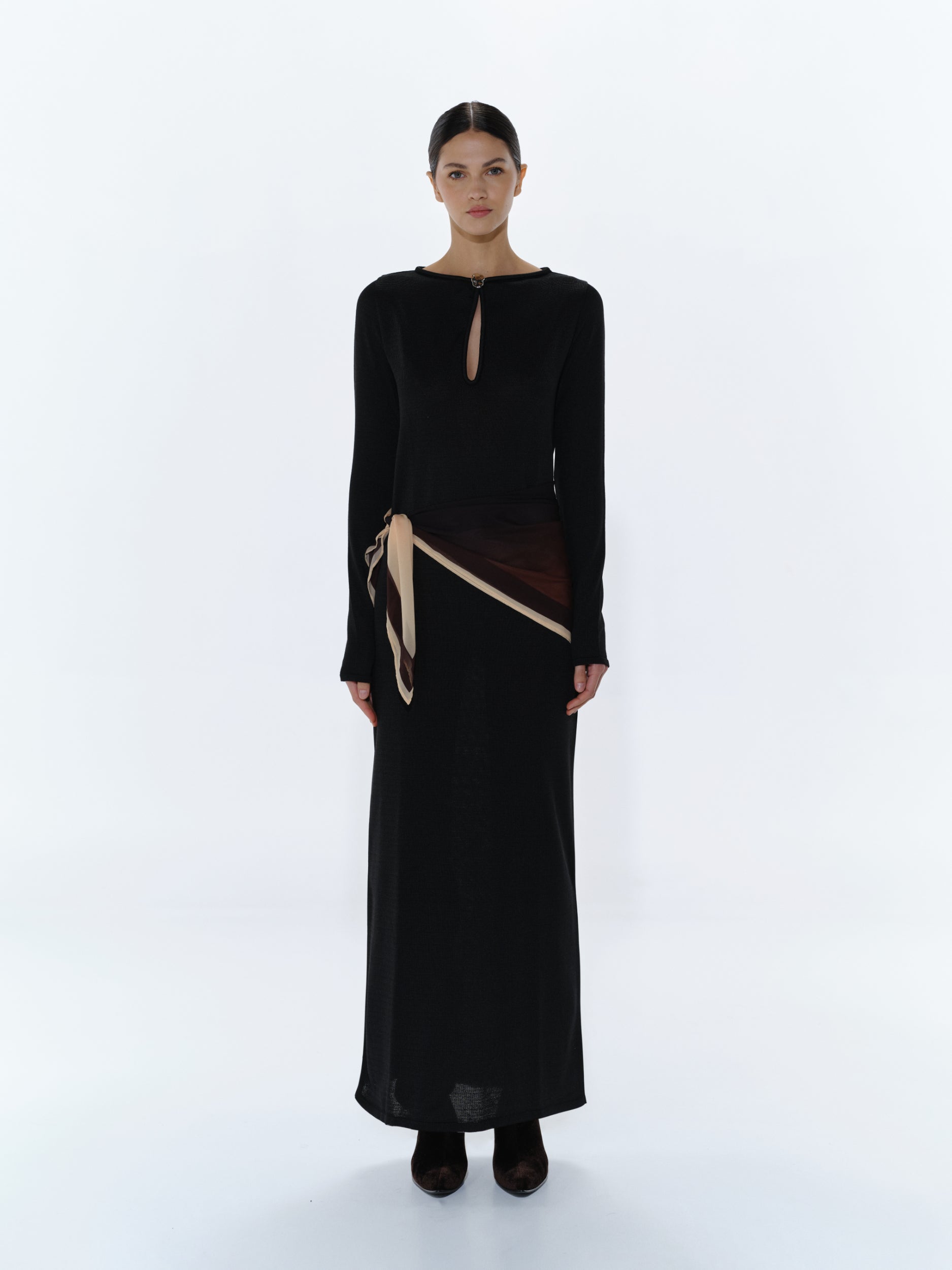 15.RAMILAMAXIDRESSBLACK15.7_ee7f34c2-78fc-4742-953e-8e29bee52077.webp