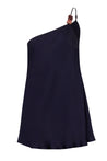 Top Ferrat night blue con tirante ajustable, pinzas superiores y caída estructurada.
