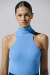 Top Lotus de Baobab en color night blue, cuello halter sin mangas en tejido de punto.