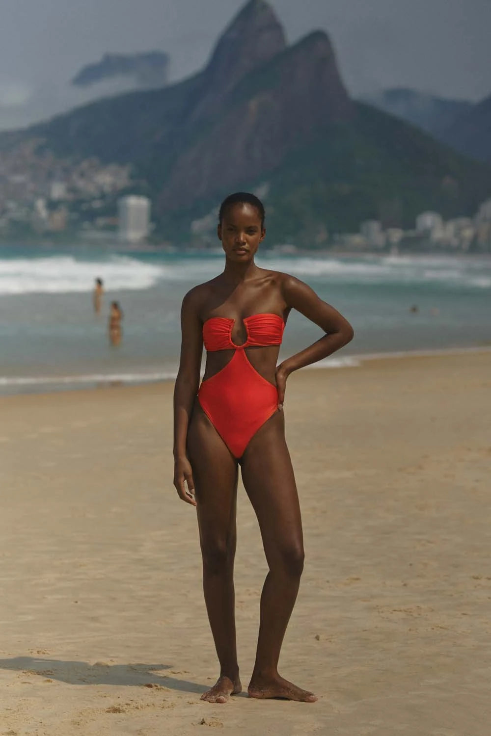 49.-Magalenha-One-Piece-Vermelho.webp