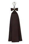 Vestido Yvon de Baobab colgado, tela ligera con escote halter y diseño estructurado.