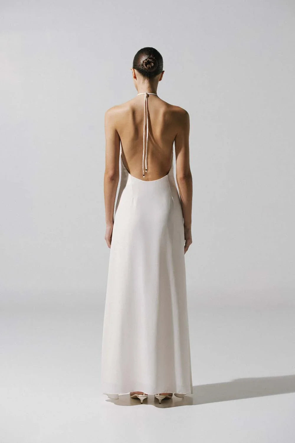 7.-RONDINE-MAXI-DRESS-WHITE-MANE-7.3.webp