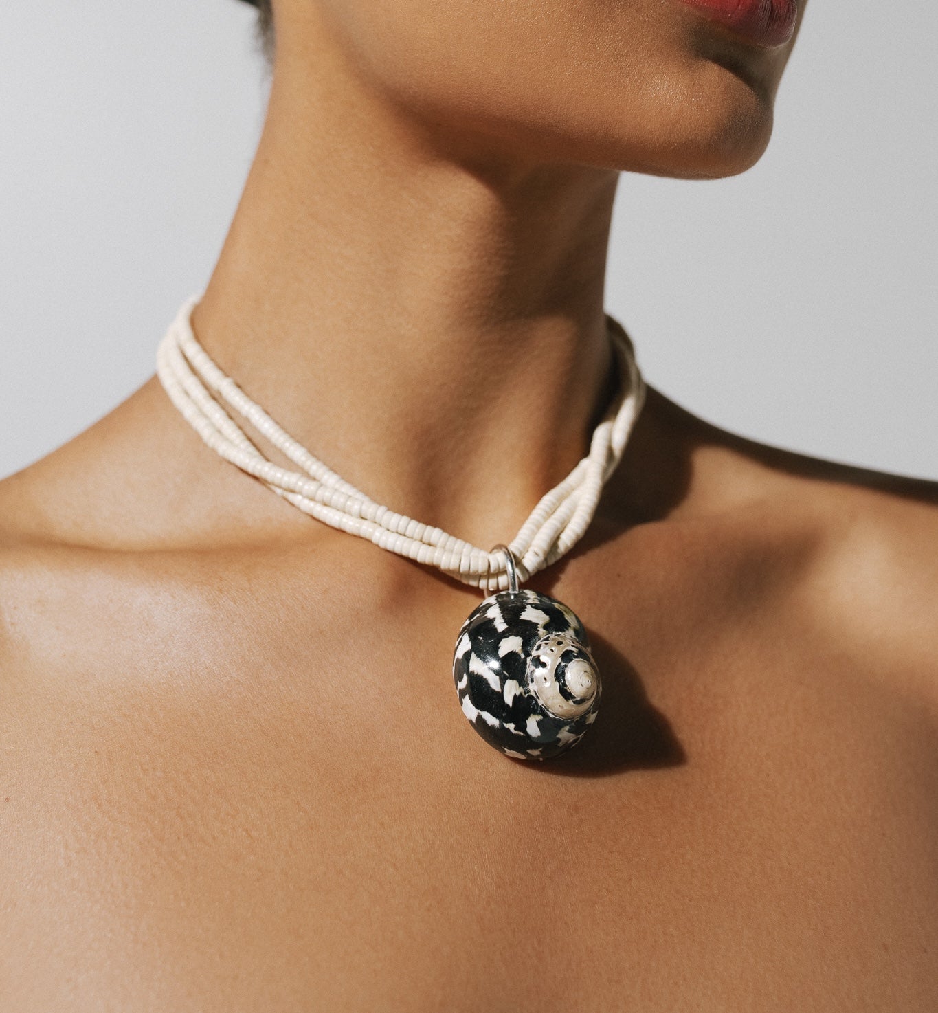 Copia_de_46.SAVAGE_BEADED_NECKLACE_ALABASTER46.3_b7ddd4aa-7f17-4e57-8404-b7f877b06360.jpg